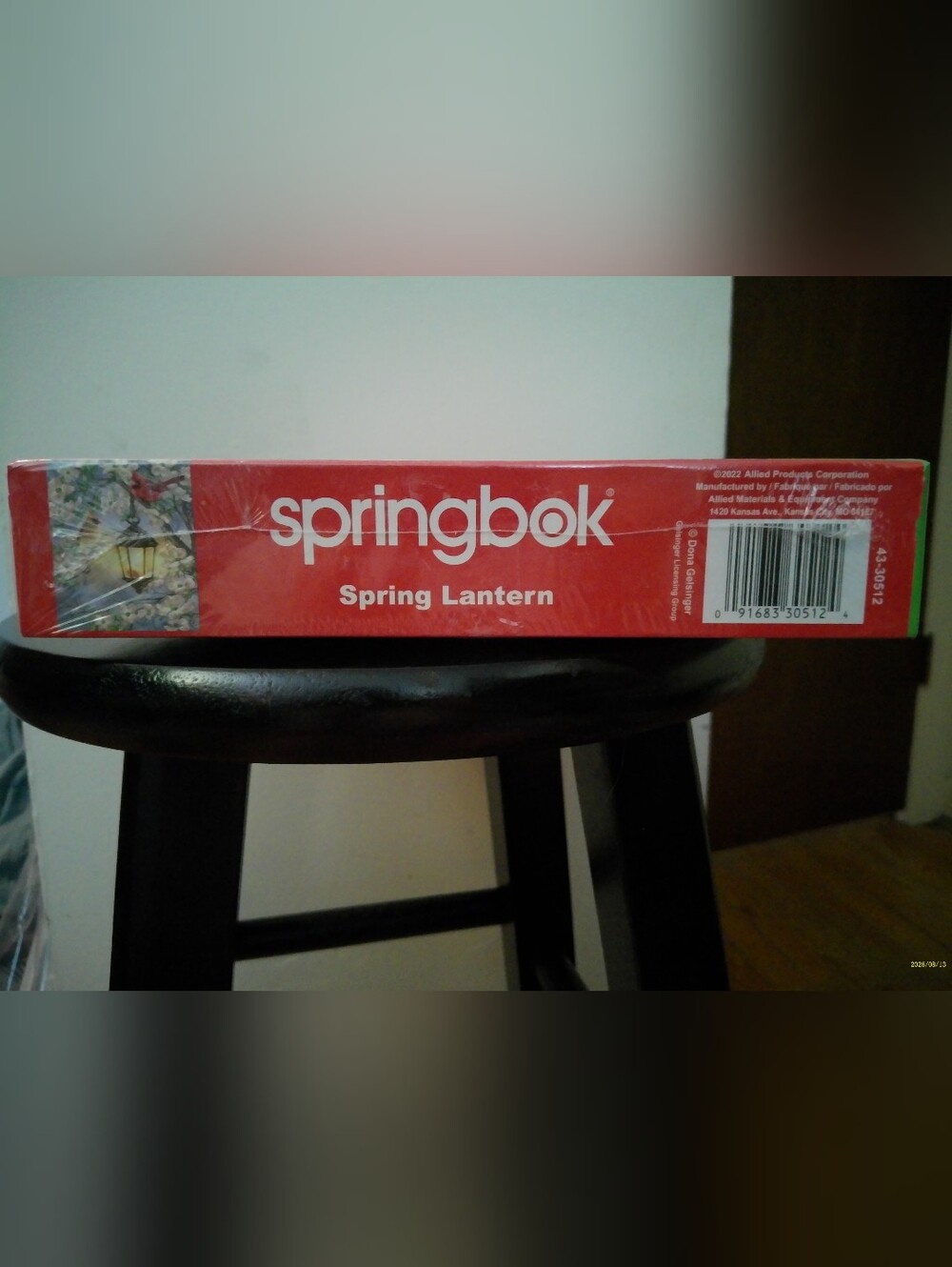 Springbok 60 pc. Puzzle "Spring Lantern" - Picture 3 of 6